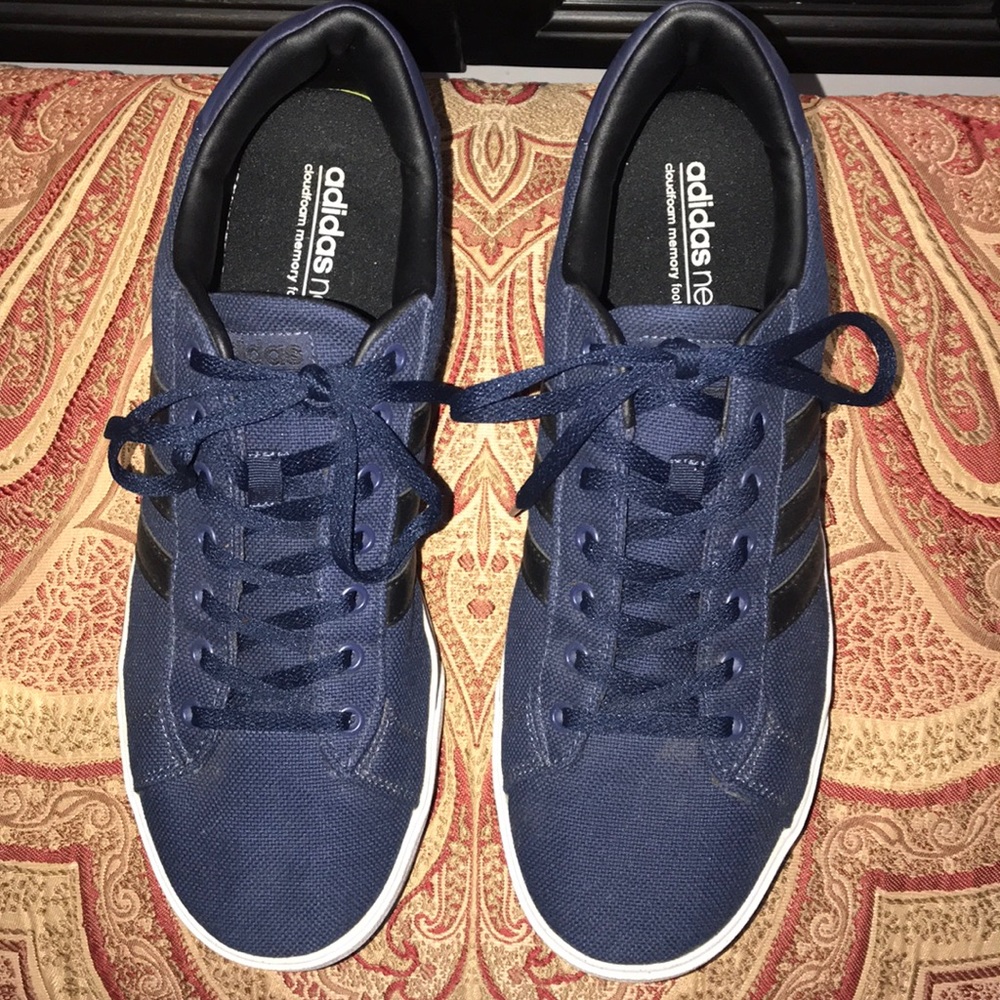 Adidas Men’s tennis shoes blue and black